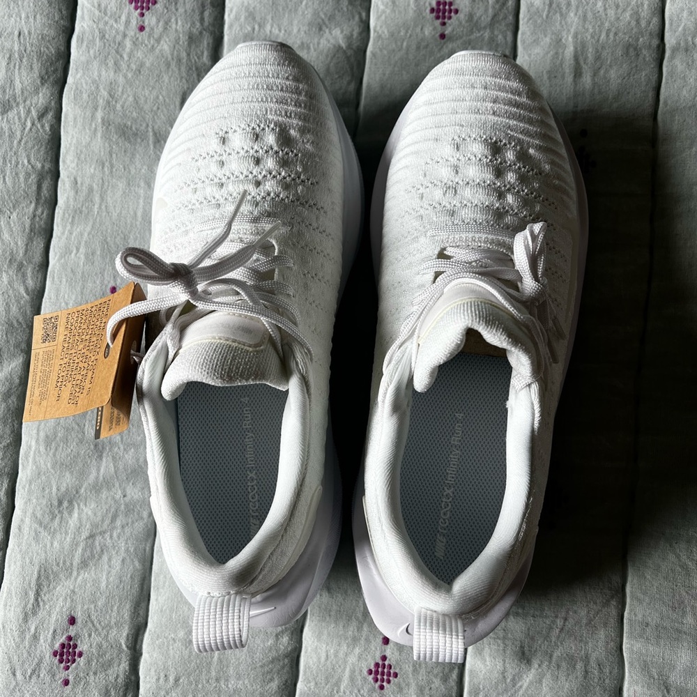 NEW Nike ReactX Infinity Run 4, TripleWhite Women’s 9.5(box&tags)